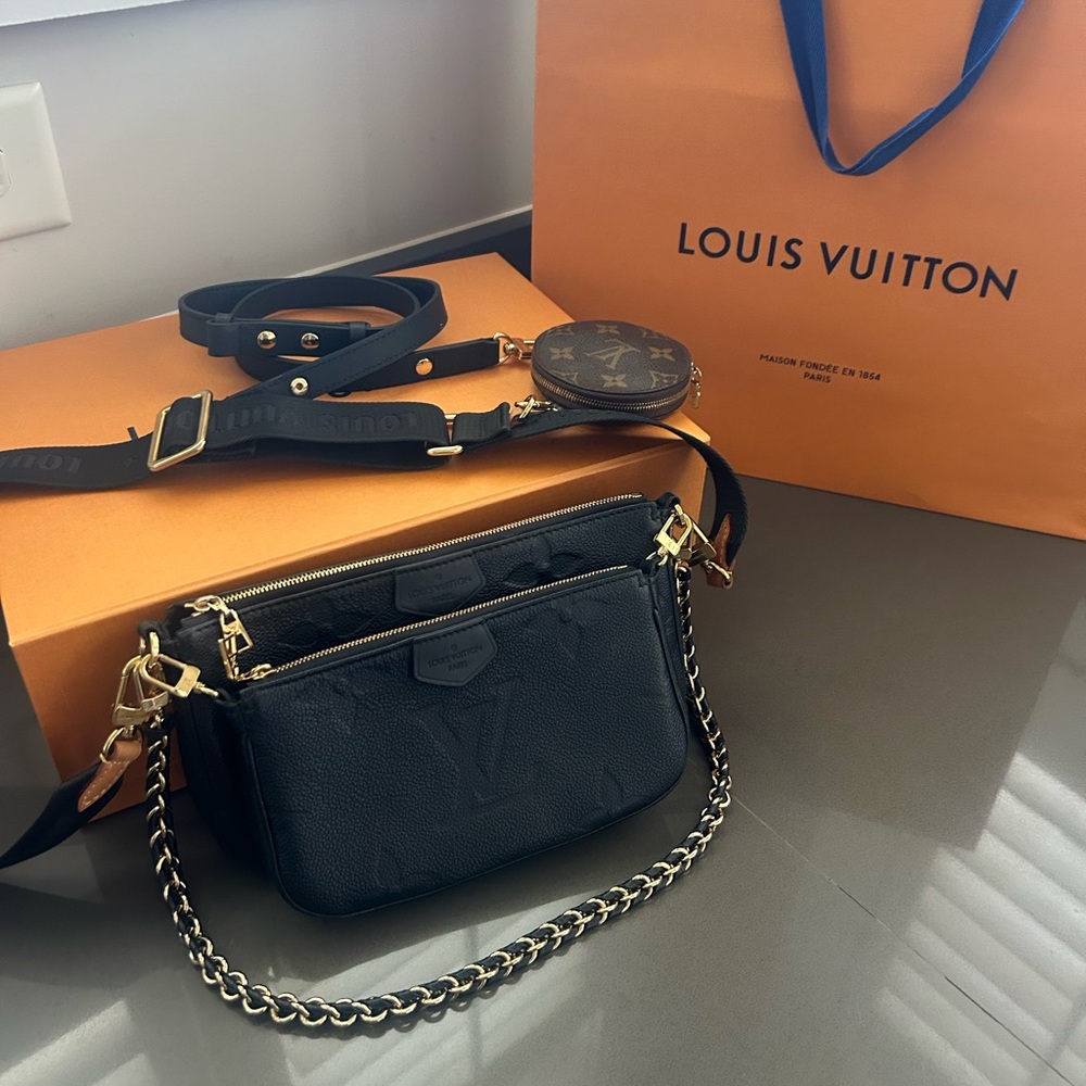Louis Vuitton Multi Pochette Accessoires + Bandoulière strap